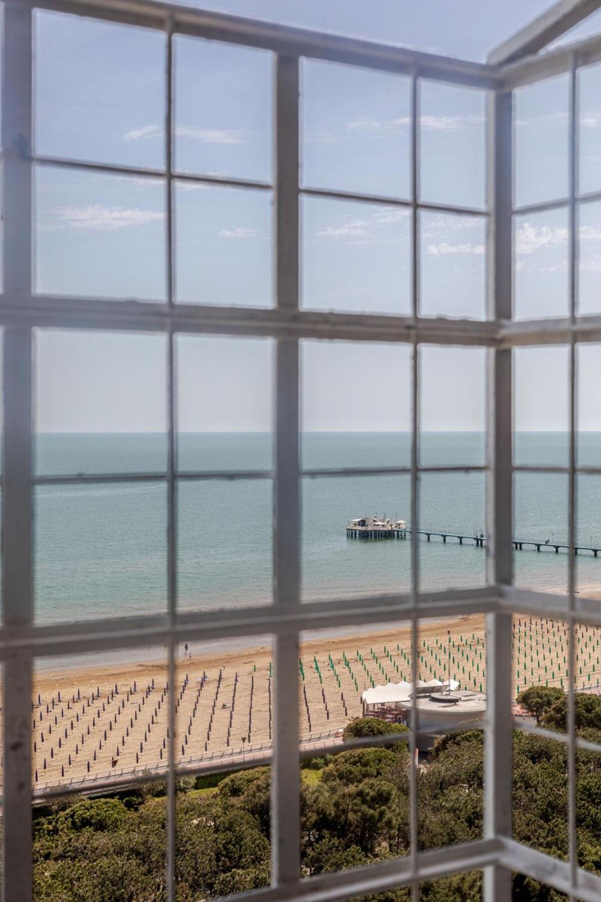 Skyline Lignano Apartment Lignano Sabbiadoro Ngoại thất bức ảnh